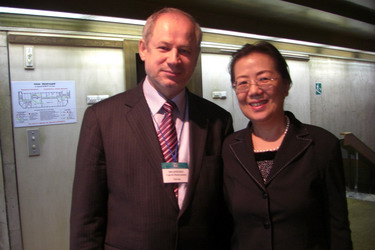 校长孙玉华与太平洋大学校长合影.jpg