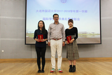 皮尔蒙特奖学金学生合影_副本.jpg