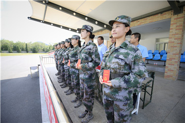 学校教官证图片图片